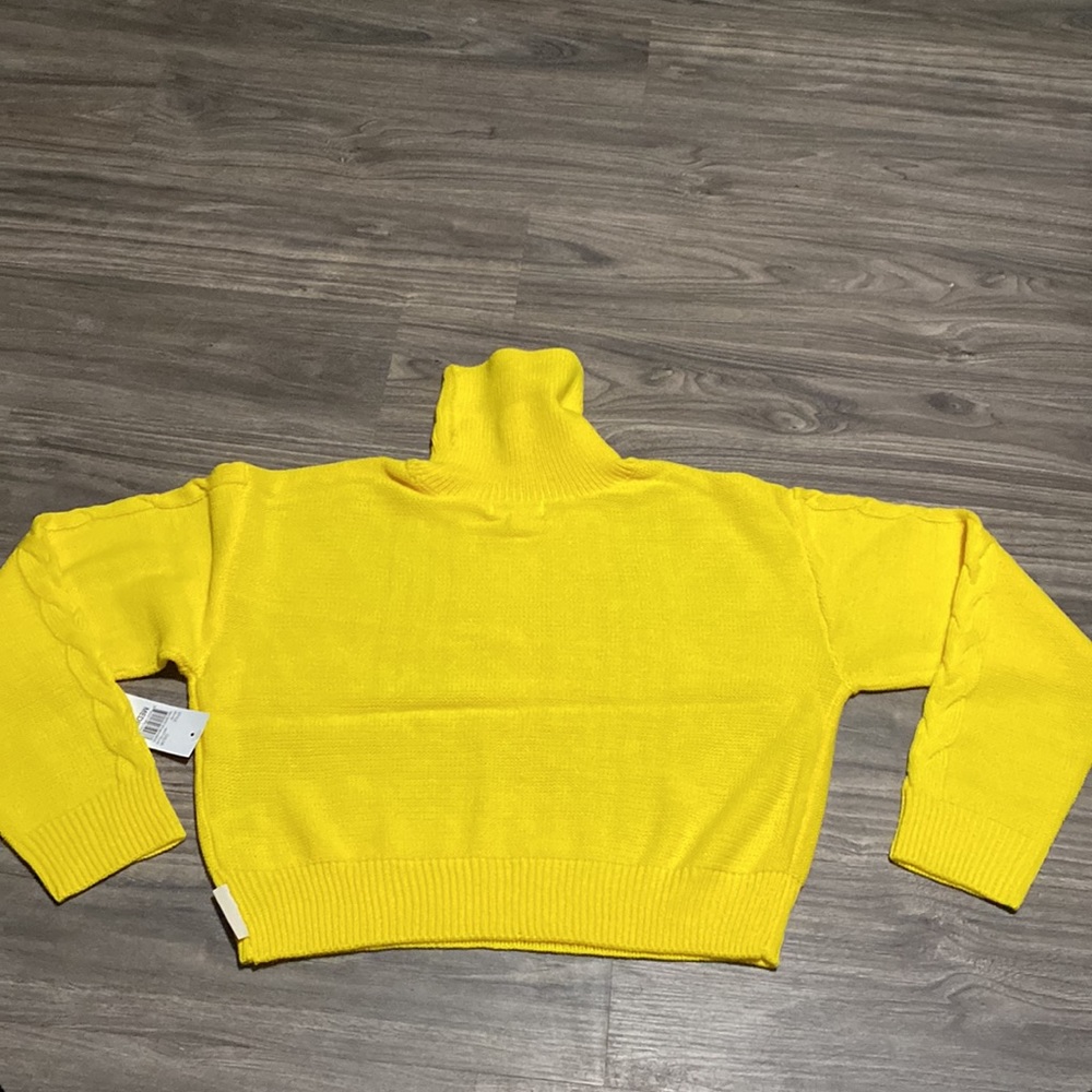 Kendall & Kylie Cropped Top Sweater Size M - Picture 5 of 7